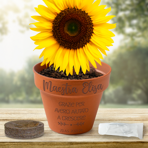 Vasetto di Terracotta con Terriccio e Semi di Girasole per la maestra